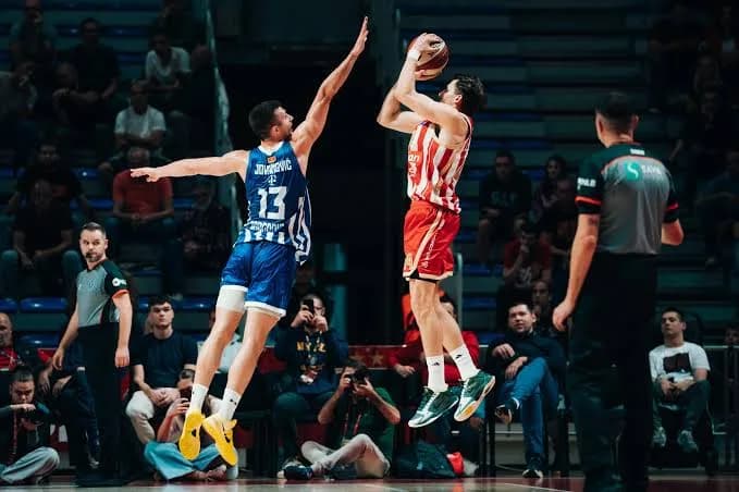 Zvezda ubacila 101 poen i nadigrala Budućnost u derbiju ABA lige