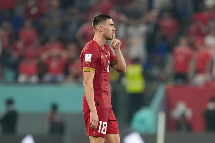 DOSTA JE PLJUVANJA PO REPREZENTATIVCIMA: Rade Bogdanović prešao svaku granicu, sramotne optužbe na račun Dušana Vlahovića nemaju veze sa realnošću!