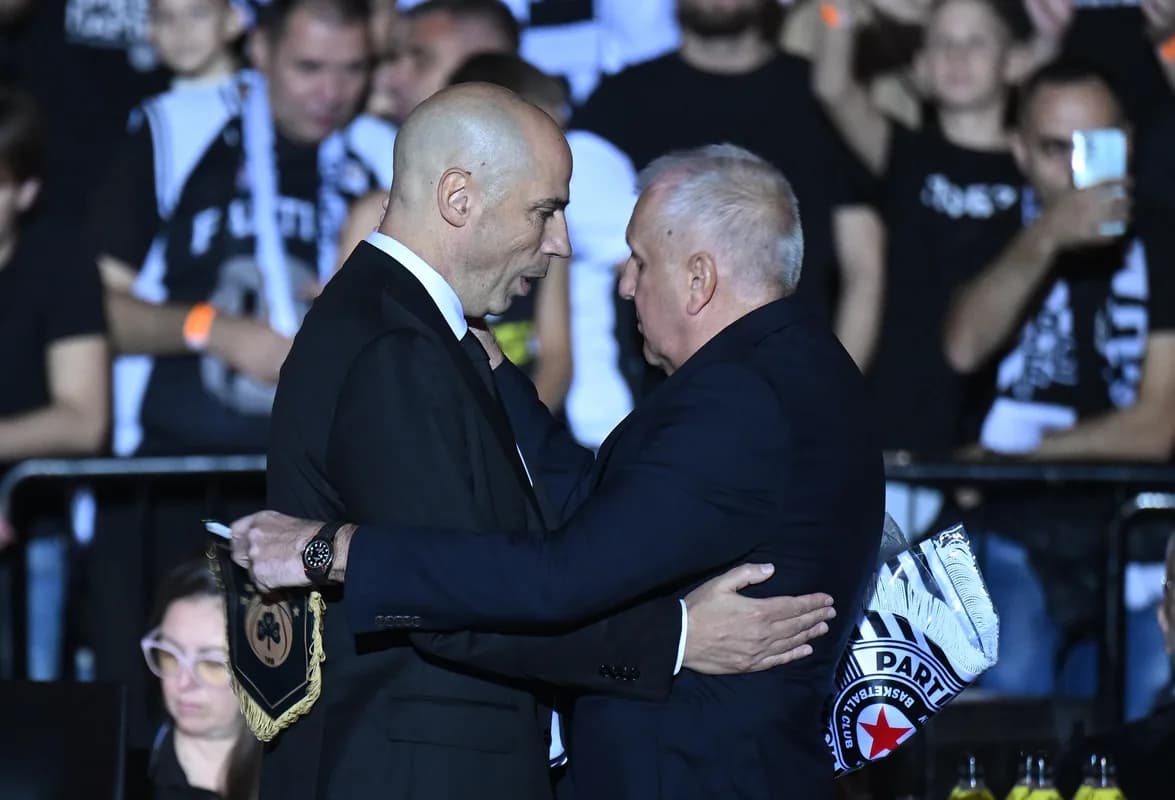 ŠMEKERSKI POTEZ KOJI JE OGOLIO ISTINU: Željko Obradović otkrio zašto je odbio poklon Partizana – „Meni je ovaj klub dao sve, nema potrebe za tim!“