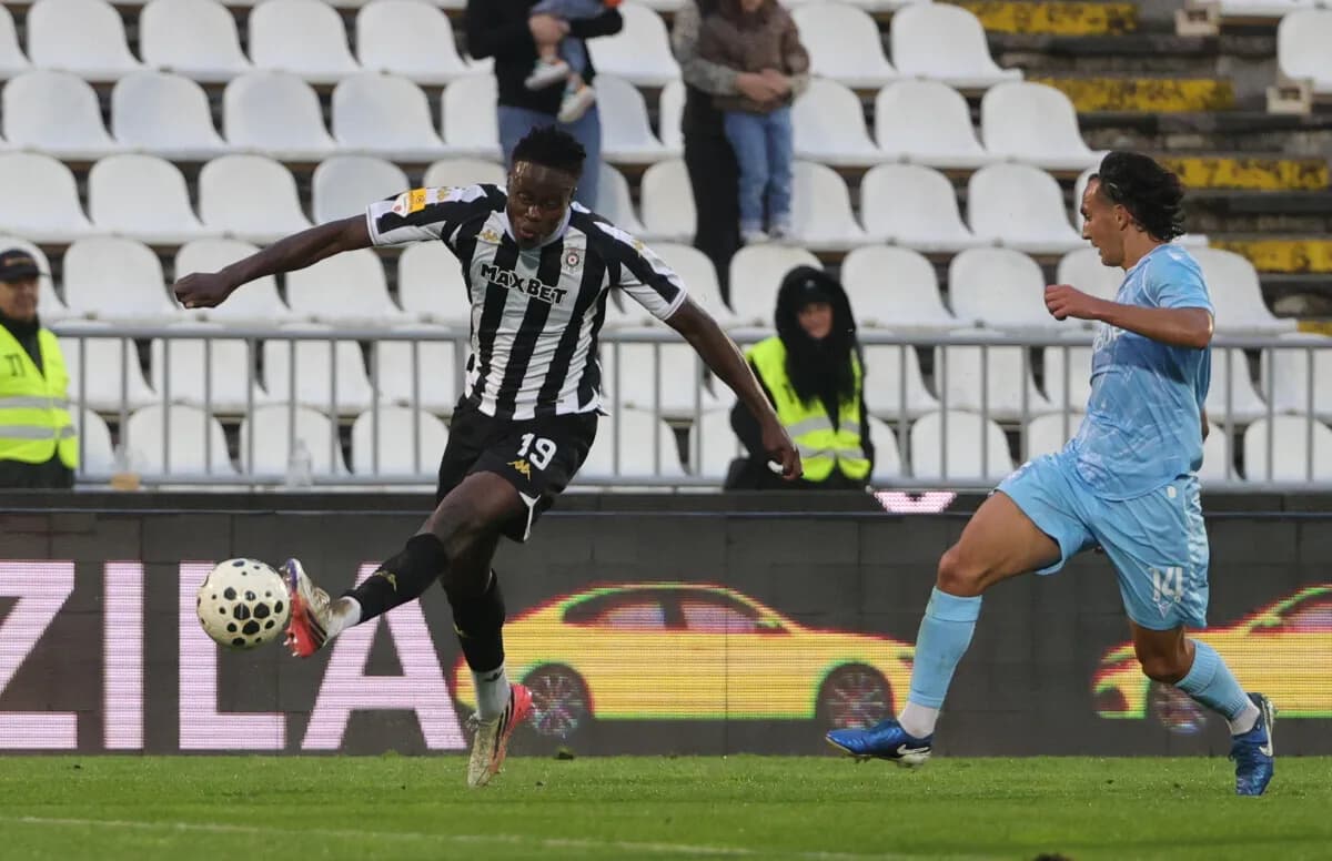 PARTIZAN POVLAČI CRVENE LINIJE: Kažnjeni Demba Sek i Nikola Čumić, ali Senegalac ostaje van tima!