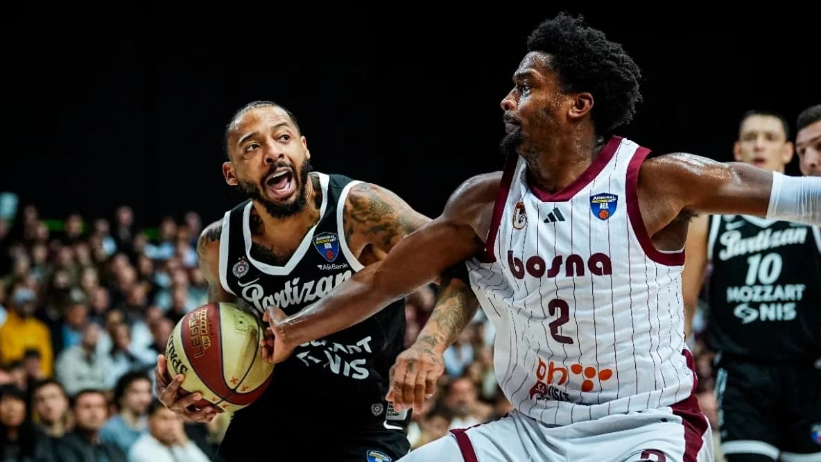 Partizan savladao Bosnu, utakmicu obeležio Pajolin koš sa celog terena!