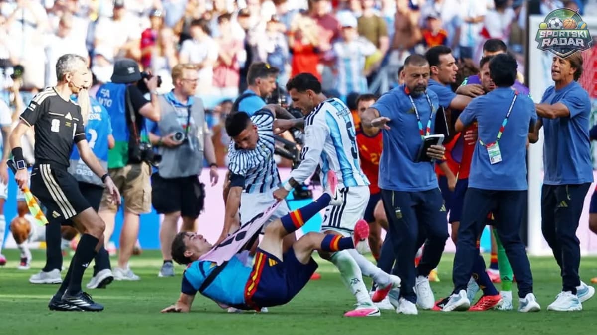 Haos posle finala Mundijala: Opšta tuča fudbalera Španije i Argentine, Paredes dobio crveni karton
