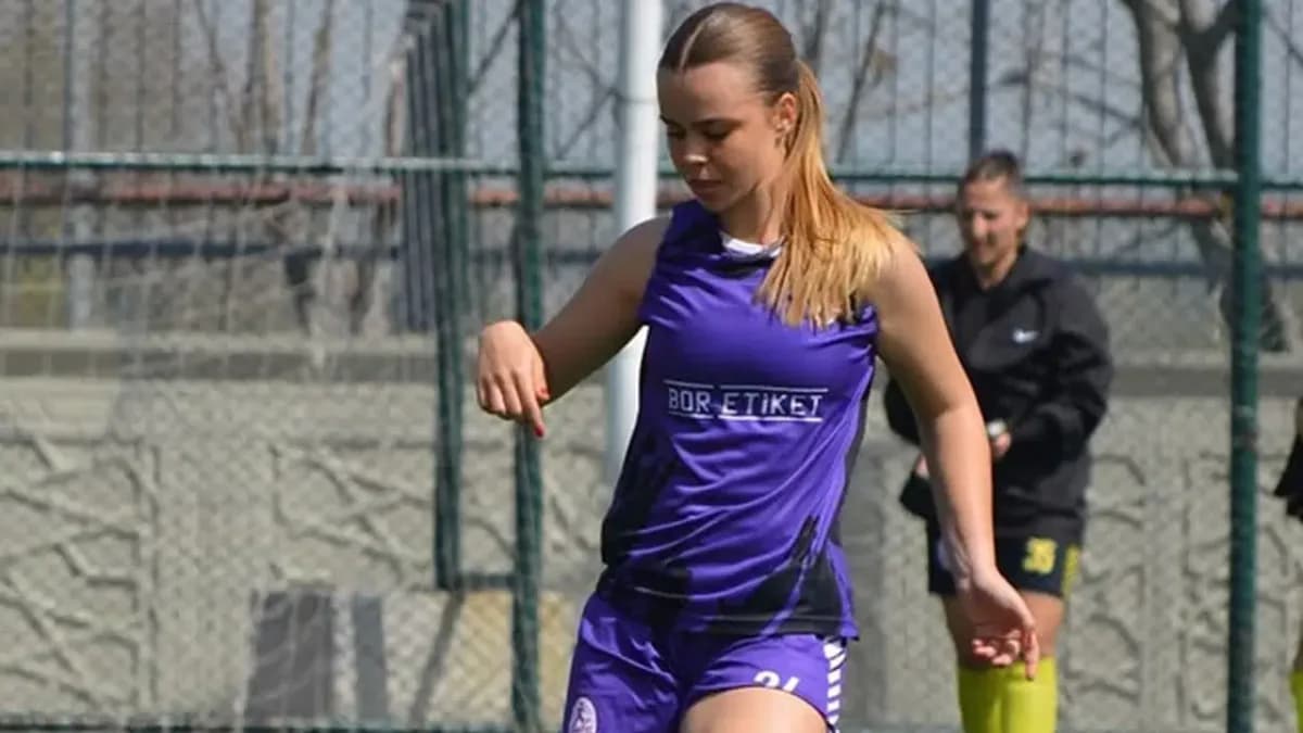 Mlada trenerka ima jasan izbor: „Vlahović bi bio moje pojačanje“ — slika 7