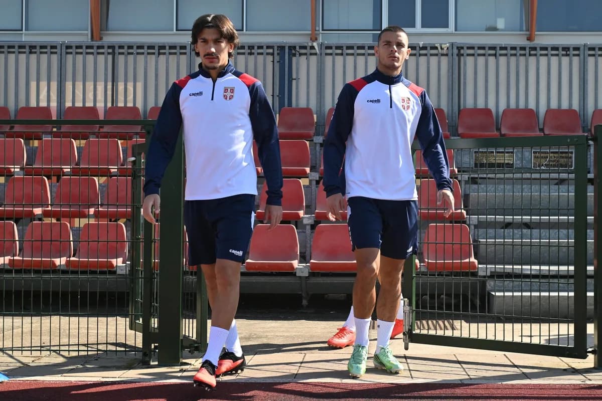 POSLEDNJI TRENING PRED ODLAZAK U NEMAČKU: Paunović pozvao još jednog mladog orlića pred gostovanje! — slika 20