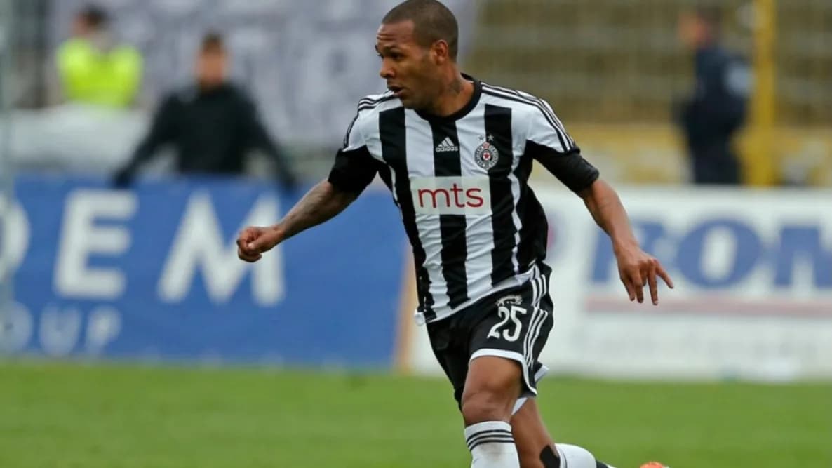 EMOCIJA KOJA NE BLEDI: Everton Luiz zapalio društvene mreže rođendanskom čestitkom Partizanu!
