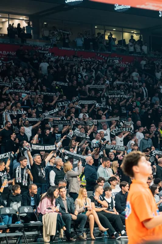 PARTIZAN POKAZAO KO JE GAZDA U GRADU: Vratio se Karlik, Pajola trojkom doneo crno-belima novu pobedu u derbiju! — slika 2