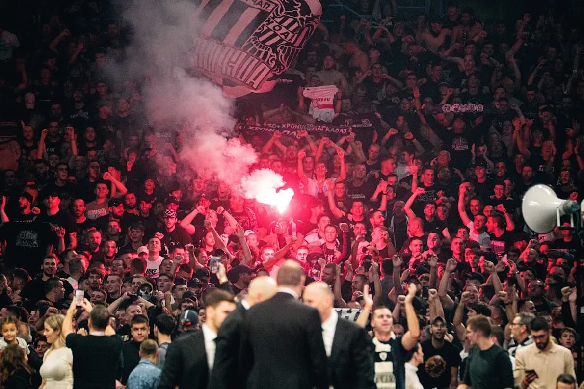 PARTIZAN SE VRAĆA KORENIMA: Parni valjak zbog koncerta proteran iz Arene, Kluž dočekuje u kultnoj Hali sportova!